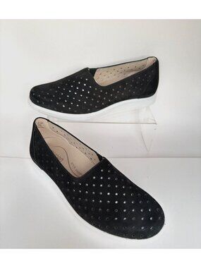 Munro Ridley Perforated Sneakers Black Leather Womens Slip-On Shoes Size 10N